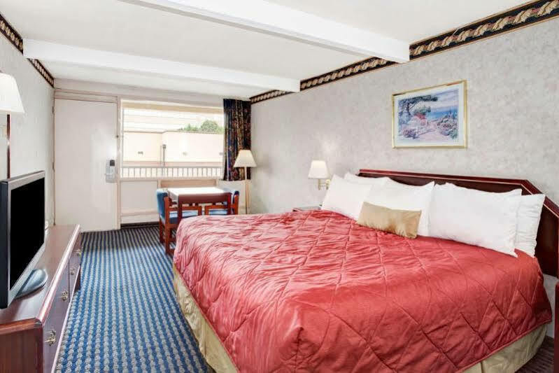 Ramada Limited Cockeysville Luaran gambar